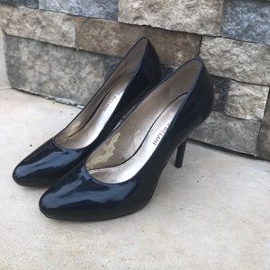 Antonio Melani Pumps